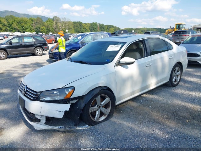 2012 Volkswagen Passat 2.5l Se მანქანა იყიდება აუქციონზე, vin: 1VWBP7A31CC094539, აუქციონის ნომერი: 45973053