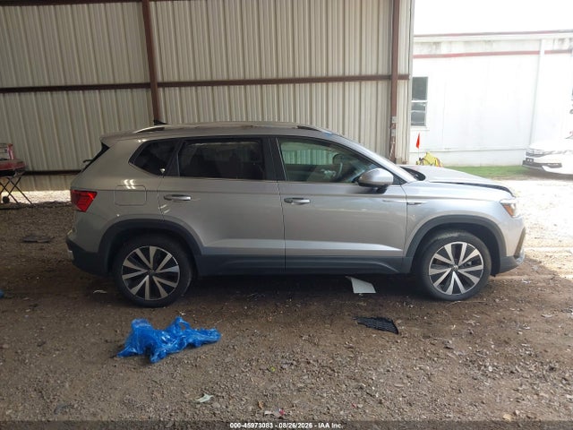 2024 Volkswagen Taos 1.5t Se მანქანა იყიდება აუქციონზე, vin: 3VVSX7B2XRM122128, აუქციონის ნომერი: 45973083