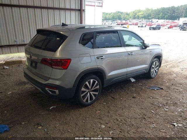 2024 Volkswagen Taos 1.5t Se მანქანა იყიდება აუქციონზე, vin: 3VVSX7B2XRM122128, აუქციონის ნომერი: 45973083