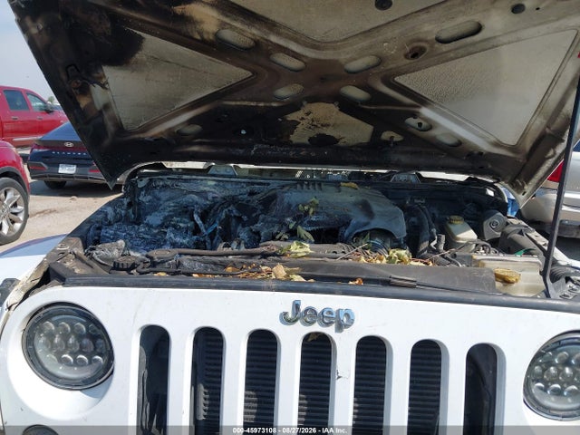 2015 Jeep Wrangler Unlimited Sahara მანქანა იყიდება აუქციონზე, vin: 1C4BJWEGXFL657393, აუქციონის ნომერი: 45973108