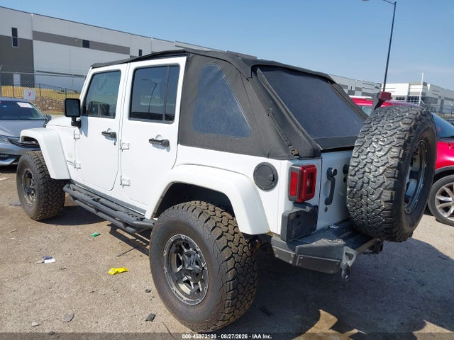 2015 Jeep Wrangler Unlimited Sahara მანქანა იყიდება აუქციონზე, vin: 1C4BJWEGXFL657393, აუქციონის ნომერი: 45973108