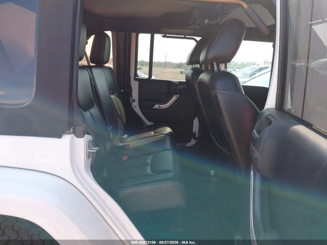 2015 Jeep Wrangler Unlimited Sahara მანქანა იყიდება აუქციონზე, vin: 1C4BJWEGXFL657393, აუქციონის ნომერი: 45973108