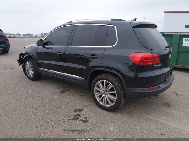 2015 Volkswagen Tiguan Se მანქანა იყიდება აუქციონზე, vin: WVGBV7AX9FW566142, აუქციონის ნომერი: 45973128