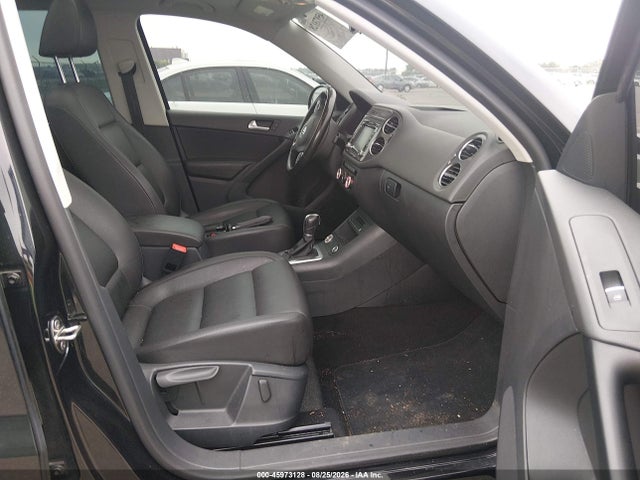 2015 Volkswagen Tiguan Se მანქანა იყიდება აუქციონზე, vin: WVGBV7AX9FW566142, აუქციონის ნომერი: 45973128
