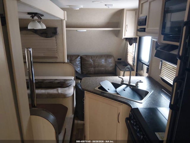45973140 :رقم المزاد ، 54CTM1R20H3034509 vin ، 2017 Winnebago 54c مزاد بيع