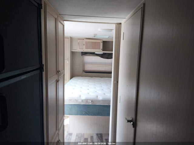 45973140 :رقم المزاد ، 54CTM1R20H3034509 vin ، 2017 Winnebago 54c مزاد بيع