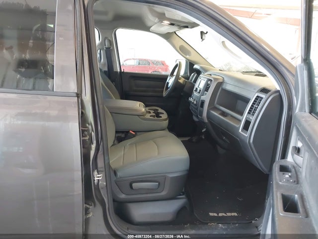 Aukcja sprzedaży 2018 Ram 1500 Tradesman  4x4 5'7 Box, vin: 1C6RR7KG5JS106182, numer aukcji: 45973204