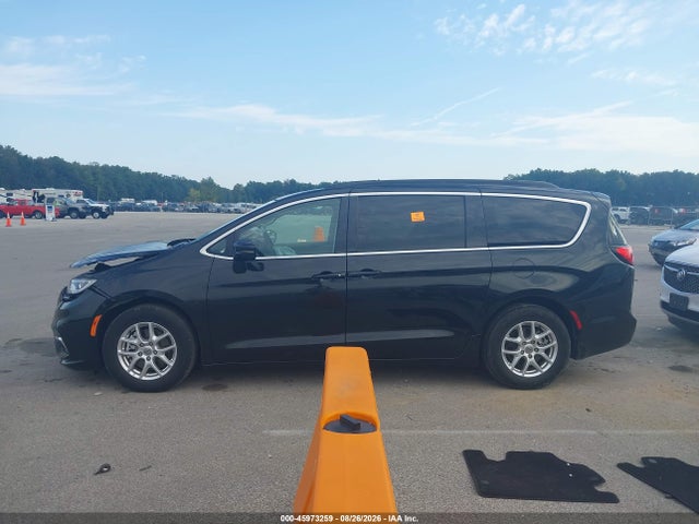 Продажа на аукционе авто 2022 Chrysler Pacifica Touring L, vin: 2C4RC1BG1NR195408, номер лота: 45973259