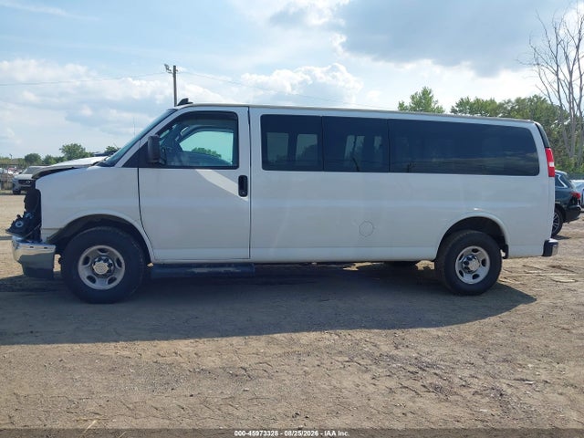Продажа на аукционе авто 2020 Chevrolet Express Passenger Rwd 3500 Extended Wheelbase Lt, vin: 1GAZGPFGXL1116684, номер лота: 45973328