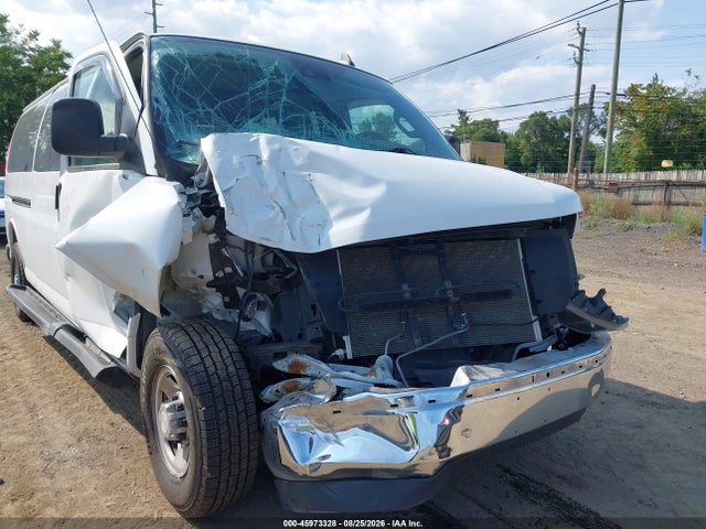 Продажа на аукционе авто 2020 Chevrolet Express Passenger Rwd 3500 Extended Wheelbase Lt, vin: 1GAZGPFGXL1116684, номер лота: 45973328