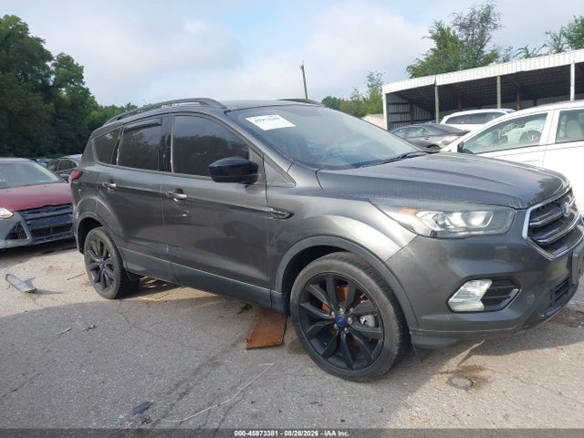45973381 :رقم المزاد ، 1FMCU9GD4HUC01172 vin ، 2017 Ford Escape Se مزاد بيع