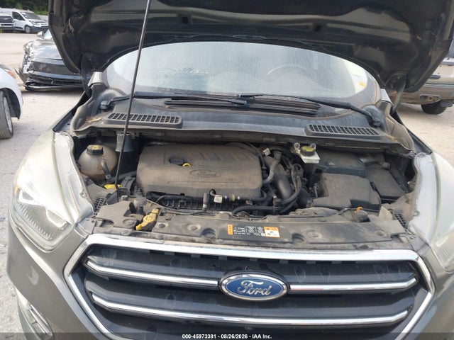Продажа на аукционе авто 2017 Ford Escape Se, vin: 1FMCU9GD4HUC01172, номер лота: 45973381