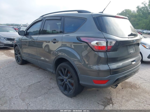 Продажа на аукционе авто 2017 Ford Escape Se, vin: 1FMCU9GD4HUC01172, номер лота: 45973381