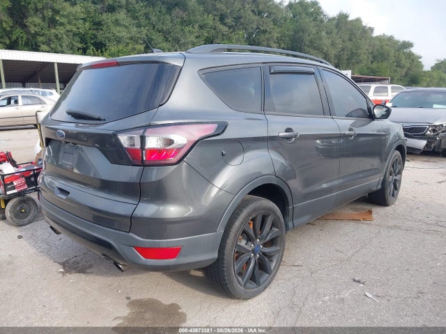 Продажа на аукционе авто 2017 Ford Escape Se, vin: 1FMCU9GD4HUC01172, номер лота: 45973381