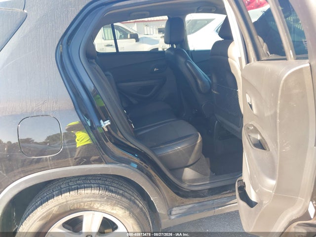 KL7CJPSB0KB957234 Chevrolet Trax Lt