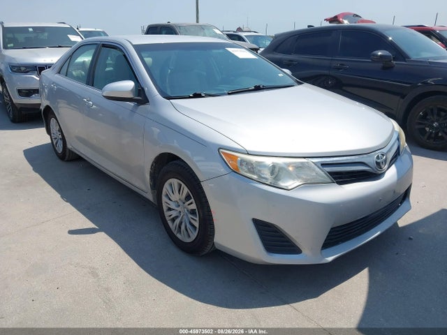 45973502 :رقم المزاد ، 4T1BF1FK2CU060974 vin ، 2012 Toyota Camry Le مزاد بيع