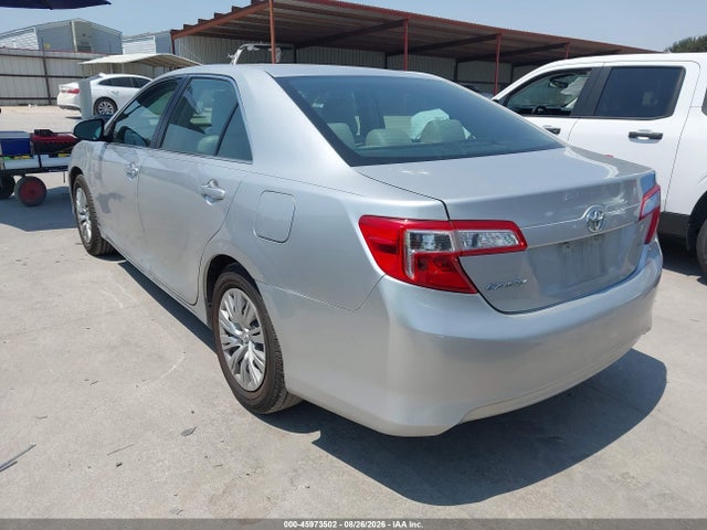 45973502 :رقم المزاد ، 4T1BF1FK2CU060974 vin ، 2012 Toyota Camry Le مزاد بيع