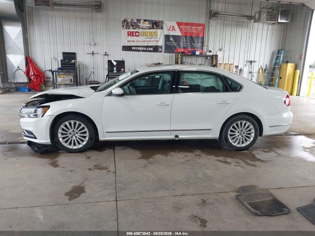 Aukcja sprzedaży 2017 Volkswagen Passat 1.8t Se, vin: 1VWBT7A38HC030002, numer aukcji: 45973542