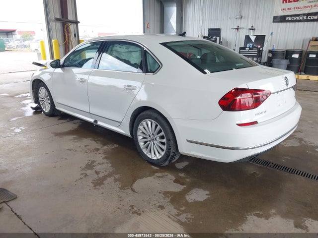 Aukcja sprzedaży 2017 Volkswagen Passat 1.8t Se, vin: 1VWBT7A38HC030002, numer aukcji: 45973542