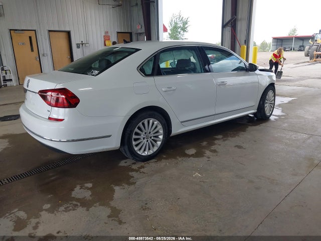 Aukcja sprzedaży 2017 Volkswagen Passat 1.8t Se, vin: 1VWBT7A38HC030002, numer aukcji: 45973542