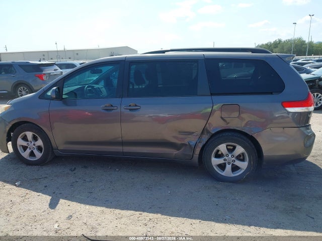 Продаж на аукціоні авто 2011 Toyota Sienna Le V6, vin: 5TDKK3DC9BS157342, номер лоту: 45973543