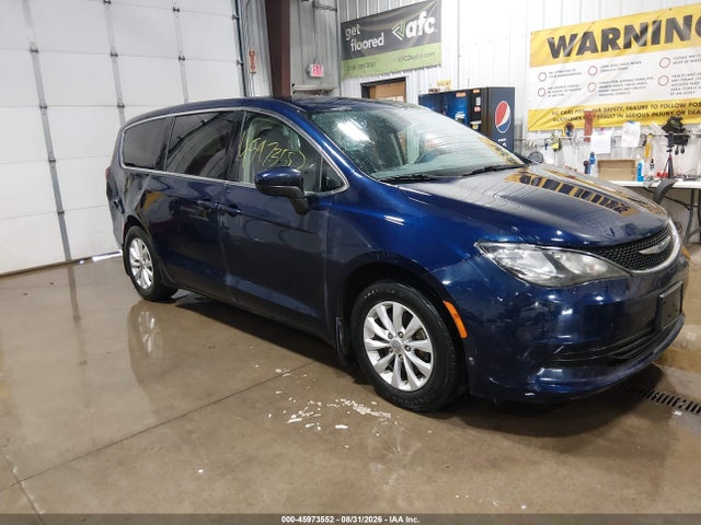 45973552 :رقم المزاد ، 2C4RC1DG9HR517794 vin ، 2017 Chrysler Pacifica Touring مزاد بيع