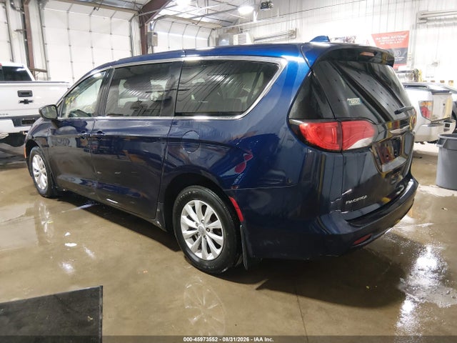 45973552 :رقم المزاد ، 2C4RC1DG9HR517794 vin ، 2017 Chrysler Pacifica Touring مزاد بيع