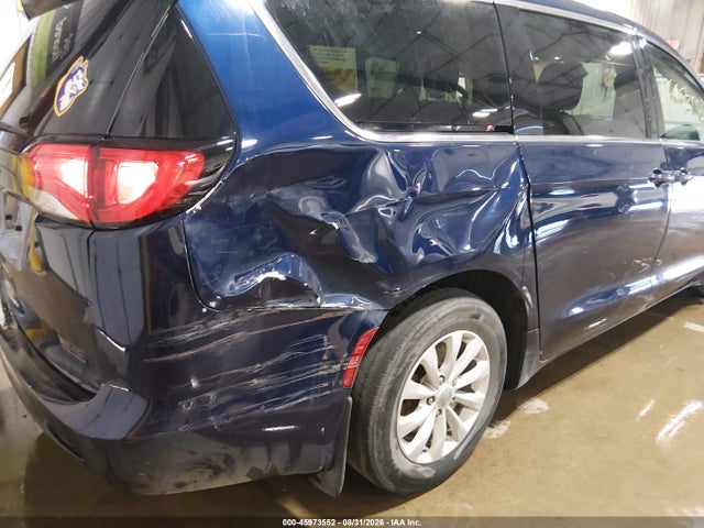 45973552 :رقم المزاد ، 2C4RC1DG9HR517794 vin ، 2017 Chrysler Pacifica Touring مزاد بيع