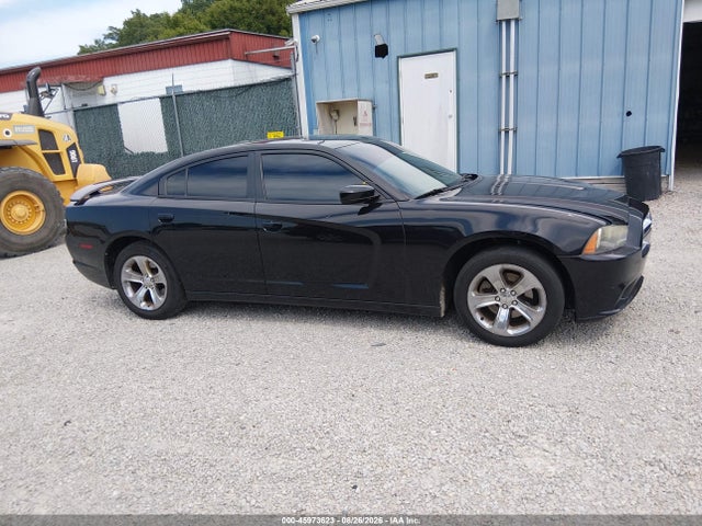 2014 Dodge Charger Sxt მანქანა იყიდება აუქციონზე, vin: 2C3CDXHG1EH353415, აუქციონის ნომერი: 45973623