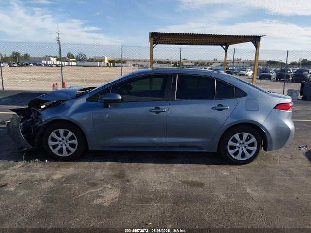 2022 Toyota Corolla Le მანქანა იყიდება აუქციონზე, vin: 5YFEPMAE2NP370141, აუქციონის ნომერი: 45973673