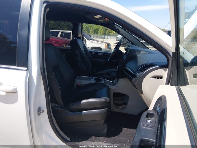 2018 Dodge Grand Caravan Sxt მანქანა იყიდება აუქციონზე, vin: 2C4RDGCG0JR266011, აუქციონის ნომერი: 45973694