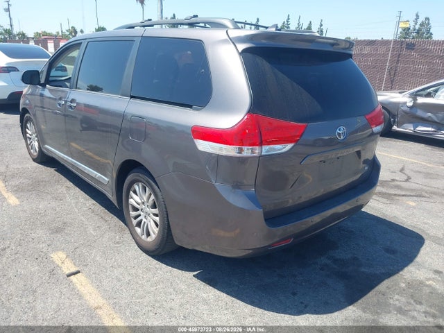 Aukcja sprzedaży 2012 Toyota Sienna Xle V6 8 Passenger, vin: 5TDYK3DCXCS231895, numer aukcji: 45973723