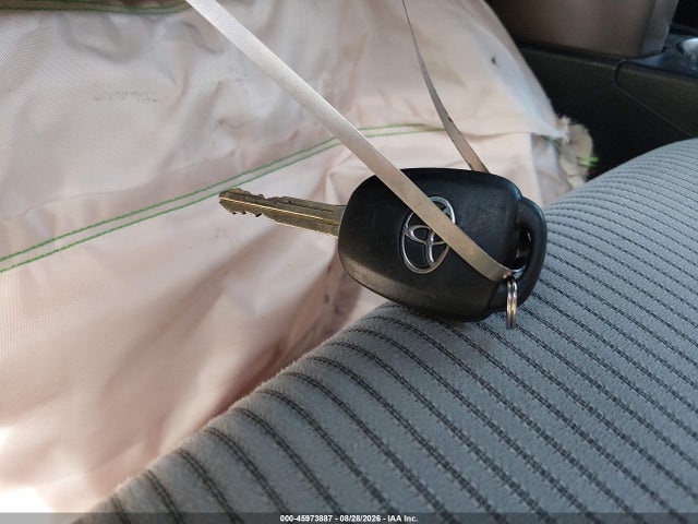 Продажа на аукционе авто 2015 Toyota Rav4 Xle, vin: JTMWFREV8FJ042310, номер лота: 45973887