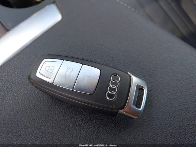 WAUL2AF25KN053656 Audi A6 55 Premium