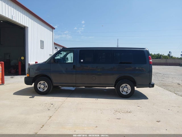 Продажа на аукционе авто 2016 Chevrolet Express 2500 Ls, vin: 1GNWGEFG7G1290921, номер лота: 45973916