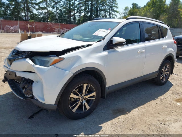 45973918 :رقم المزاد ، 2T3WFREV4JW492255 vin ، 2018 Toyota Rav4 Xle مزاد بيع