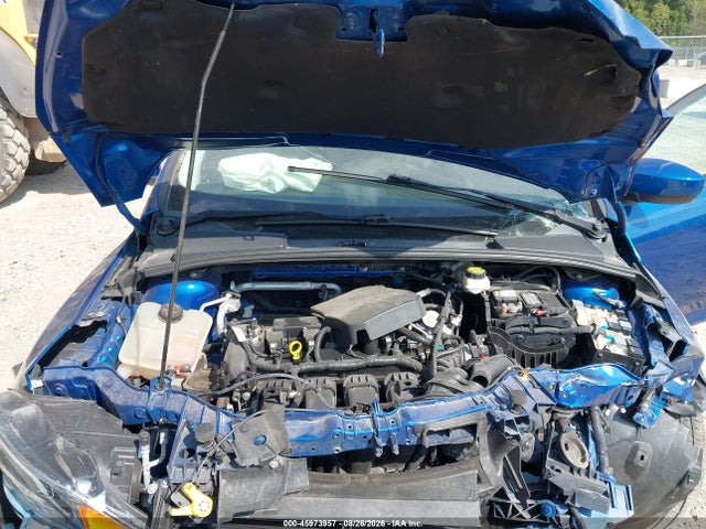 45973957 :رقم المزاد ، 1FADP3F27JL222077 vin ، 2018 Ford Focus Se مزاد بيع