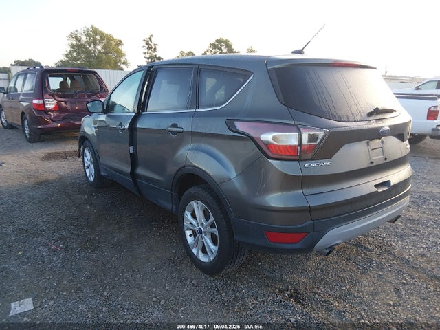 Продажа на аукционе авто 2017 Ford Escape Se, vin: 1FMCU0G90HUB05577, номер лота: 45974017