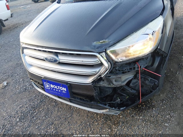 Продажа на аукционе авто 2017 Ford Escape Se, vin: 1FMCU0G90HUB05577, номер лота: 45974017
