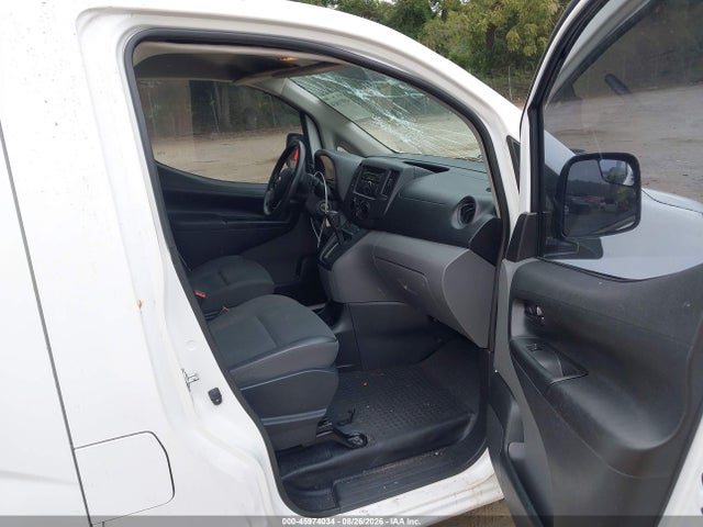 45974034 :رقم المزاد ، 3N6CM0KN3FK690576 vin ، 2015 Nissan Nv200 S مزاد بيع