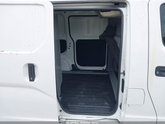 45974034 :رقم المزاد ، 3N6CM0KN3FK690576 vin ، 2015 Nissan Nv200 S مزاد بيع
