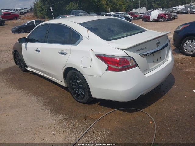 Nissan Altima 2.5 S 2015 1N4AL3AP6FN316920 Image 3