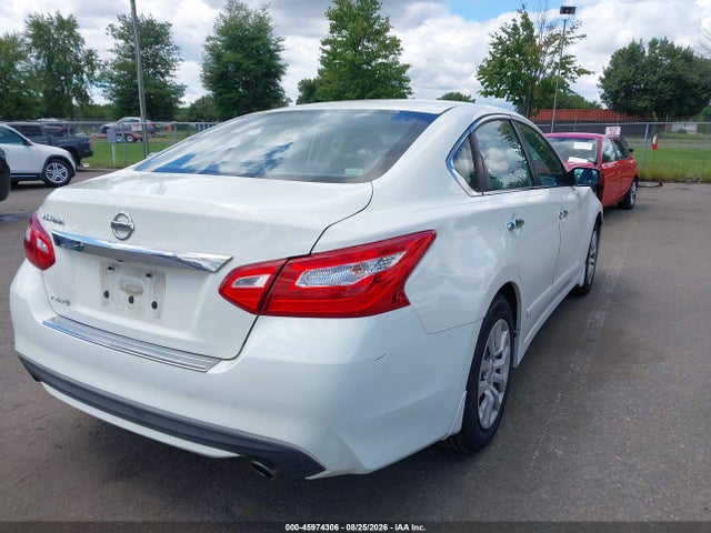 2017 Nissan Altima 2.5 S მანქანა იყიდება აუქციონზე, vin: 1N4AL3AP5HC232974, აუქციონის ნომერი: 45974306