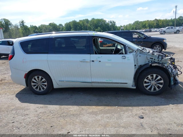 Aukcja sprzedaży 2018 Chrysler Pacifica Touring L, vin: 2C4RC1BG7JR233797, numer aukcji: 45974315