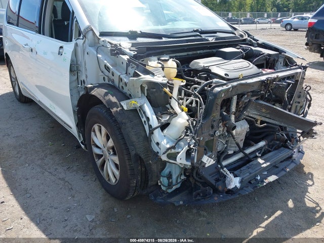 Aukcja sprzedaży 2018 Chrysler Pacifica Touring L, vin: 2C4RC1BG7JR233797, numer aukcji: 45974315