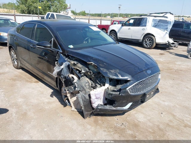 45974337 :رقم المزاد ، 3FA6P0RU0KR140022 vin ، 2019 Ford Fusion Hybrid Titanium مزاد بيع
