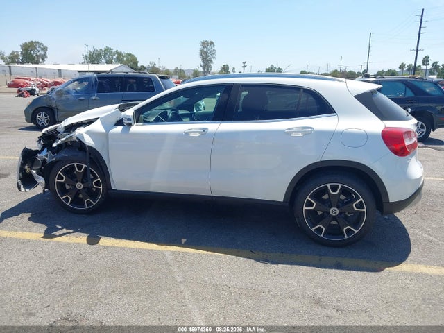 WDCTG4GB5KU002498 Mercedes-Benz Gla 250 4matic
