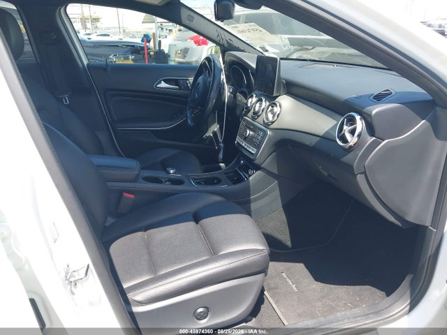 WDCTG4GB5KU002498 Mercedes-Benz Gla 250 4matic