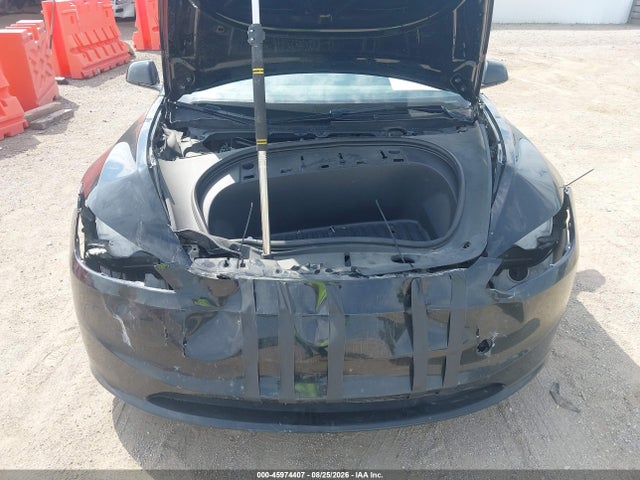Tesla Model 3 Long Range Dual Motor All-wheel Drive 2024 5YJ3E1EB1RF786792 Image 10