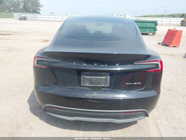 Tesla Model 3 Long Range Dual Motor All-wheel Drive 2024 5YJ3E1EB1RF786792 Image 17